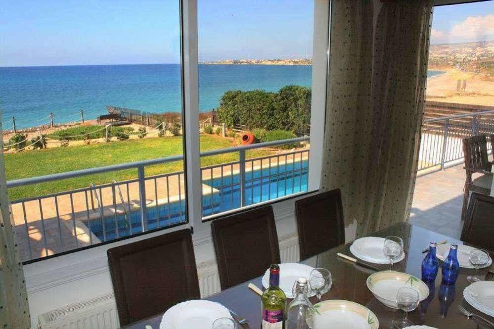Blue Coral Beach Villas Pafos Exterior foto