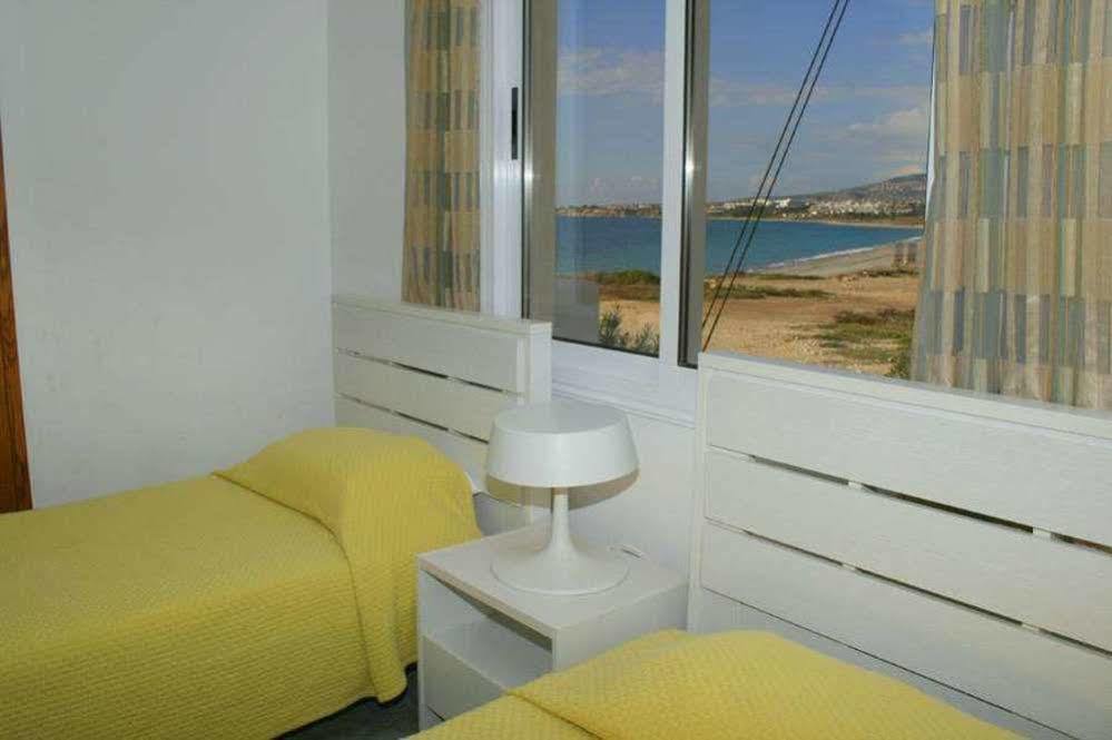Blue Coral Beach Villas Pafos Exterior foto