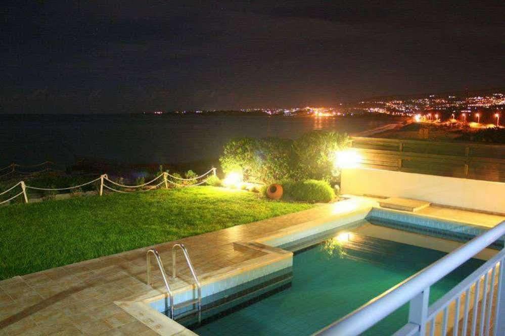 Blue Coral Beach Villas Pafos Exterior foto