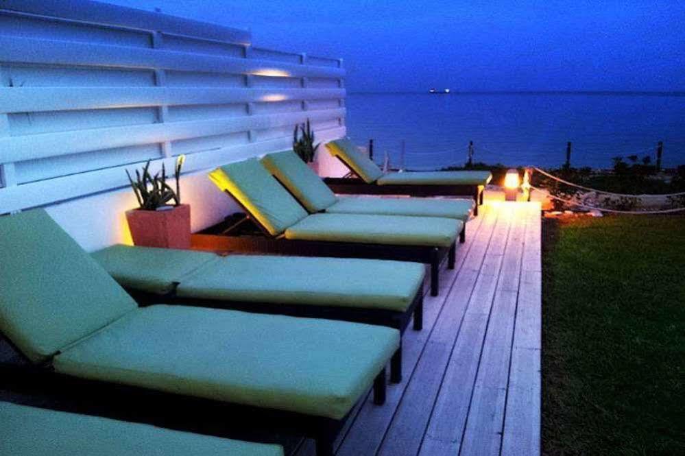Blue Coral Beach Villas Pafos Exterior foto