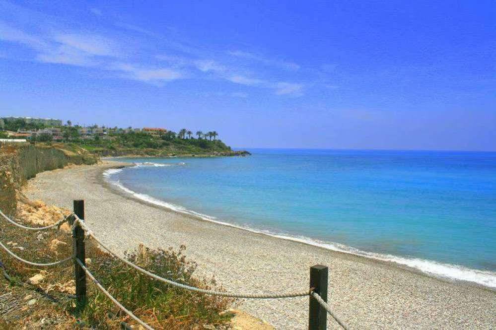 Blue Coral Beach Villas Pafos Exterior foto